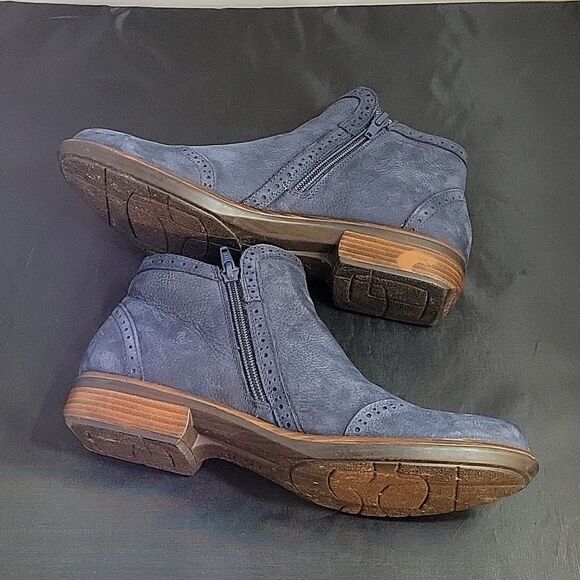 NAOT VELVET NUBUCK NEFASI WOMEN"S ANKLE ROUND TOE ZIP CLOSURE BOOTIES - Picture 7 of 16